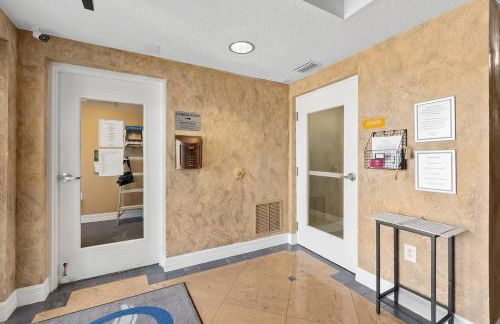 Beachfront 3BR Condo with Stunning Views Daytona - Photo 105