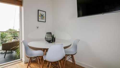 The Bolt Hole - Photo 4