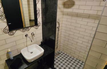 Azoka by the Sea- Centro Histórico de Peniche - Photo 9