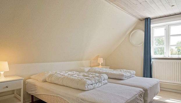 12 Person Holiday Home in Aakirkeby - Foto 3, Habitación