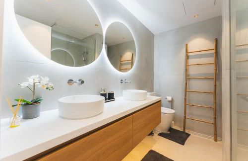 Designer loft with pool, with gigantic terrace and private parking & in the city centre - Foto 57