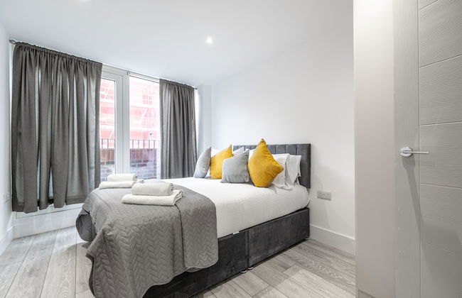 Stunning 2-bed Apartment in Camberley - Foto 13