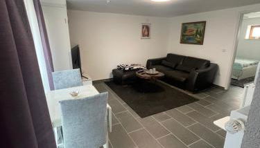 Moderne 2-Zimmer-Wohnung nahe Daimler - Foto 2