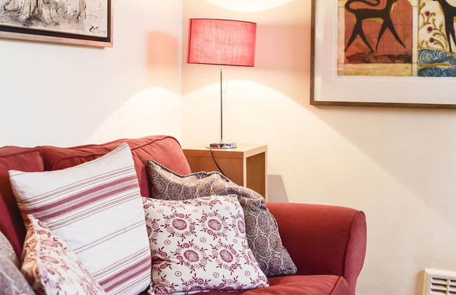 Smart 2 bedroom flat near Pimlico Tube - Photo 35