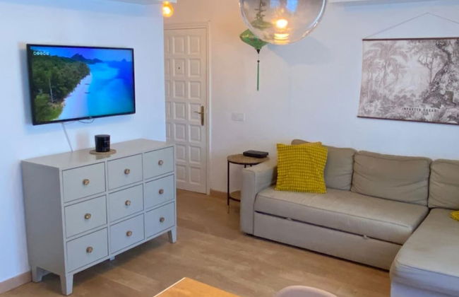 Cozy Urban Escape 1BR Near Tenerife South Airport - Foto 2