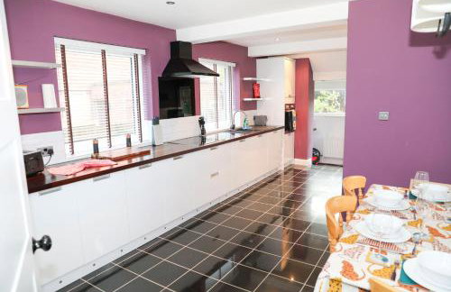 Hassocks Hideaway with Parking Garden - Foto 1