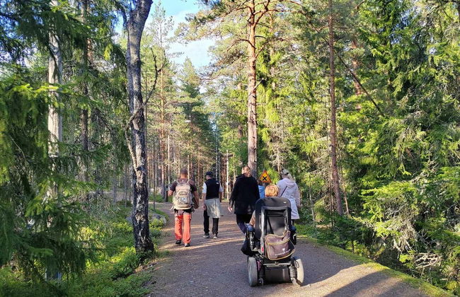 Degustazione di vino nel bosco di Espoo - Foto 4