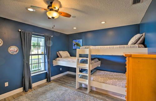 Waterfront Lake Placid Home with Dock and Fire Pit - Foto 19