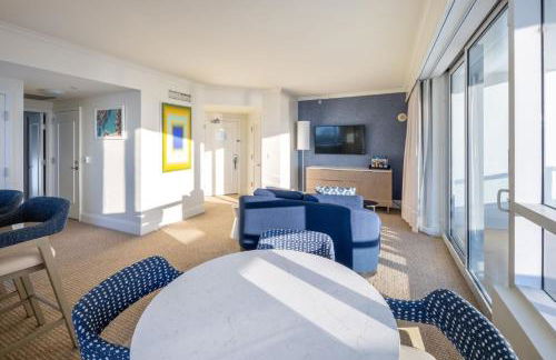 Fontainebleau Hotel Ocean View Fits 6! 1 BED/2 BA - Photo 5