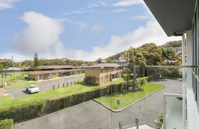 9 Cirrus at Fingal Bay - Photo 19