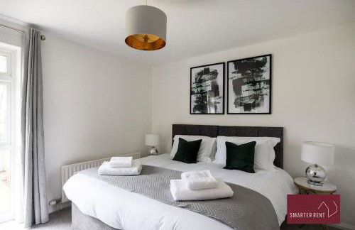Knaphill Woking - 2 Bedroom House - With Garden - Photo 10