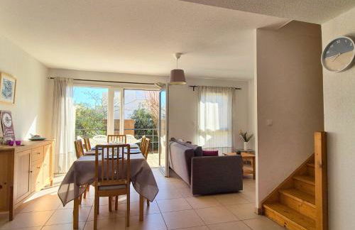 Maison de rêve à Valras Plage pour 8 personnes idéale pour les familles à 10 minutes de la mer avec jardin terrasse climatisation wifi et deux parkings - Foto 8