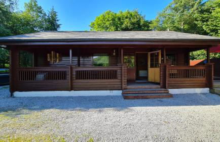 3-bed Lodge - Sleeps 7 - Hot Tub - Pet Friendly - Foto 2