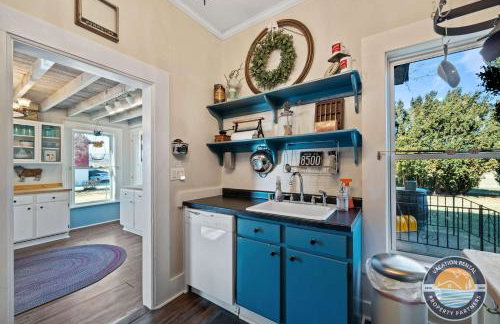 Historic 1868 Farmhouse Kettle Moraine Getaway - Foto 10