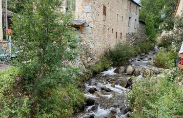 Maison Familiale Style Chalet - Centre village - Foto 32