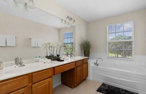 Epic Disney Themehouse in Windsor (ADA option) - Foto 19