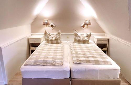 Sky & Sand Homes Strandläufer I Stilvolle Wohnung unter Reet in SPO mit Parkgarten - Photo 22