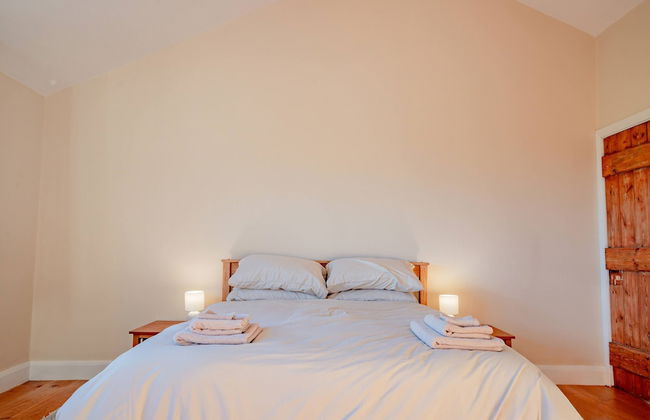 Host Stay Upperley Barn - Photo 23