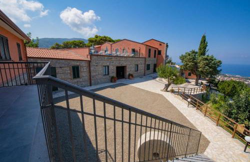 "Il Segreto" Vista Panoramica sulle Isole Eolie con Piscina, palestra e WiFi - Photo 22