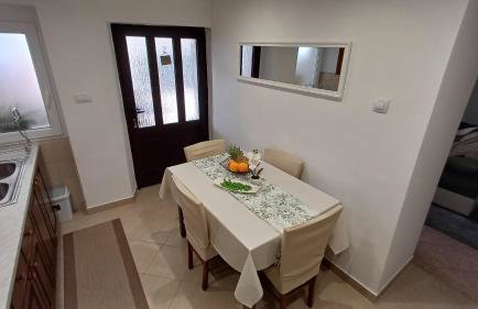 Casa Šimeti Charming Mediterranean Home near Poreč with Private Garden & Free Parking - Photo 12