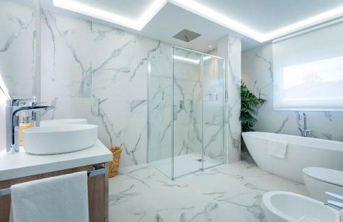 VILLA NICOLE wifi, gym, Heated Pool - Foto 45