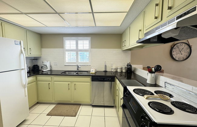 120 El Matador 2 Bedroom Condo by RedAwning - Foto 8