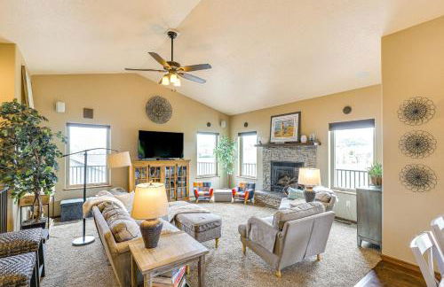 Spearfish Retreat with Fireplace and Mountain Views! - Foto 3