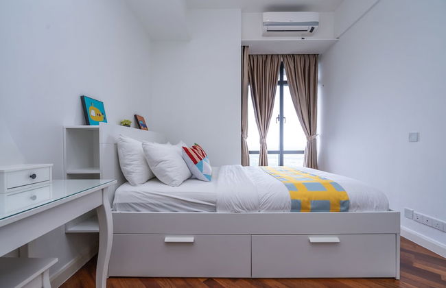 OYO Home 89720 Marvelous 1brGrand Medini - Foto 2