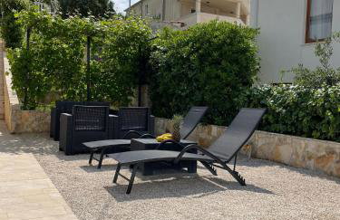Apartment Tina, Modern, Private SeaView Outdoor Terrace, BBQ, close to beach, 2 bedrooms - Photo 21