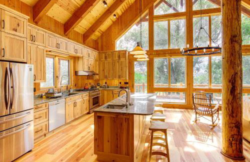 Nordic Style Lodge with Deck on 80 Acres in Arlee - Foto 7