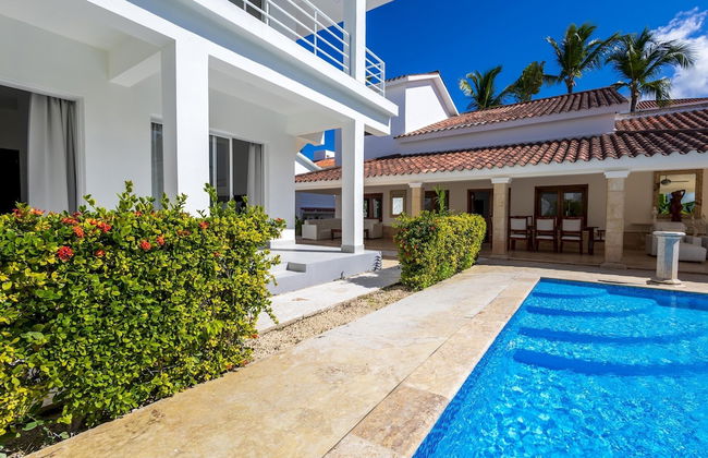 Beachfront 7BR Villa With Pool Maid Los Corales - Foto 6