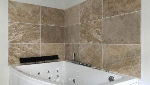 Bel appartement rdc détente Balnéo & Ciné & Terrasse proche Centre Gare Amiens - Foto 4