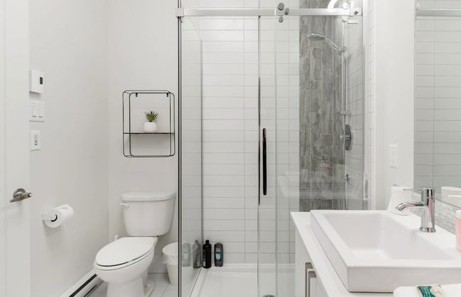 Discover Little Italy From a Bright Apartment - Foto 26