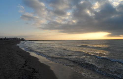 Casa con jardín frente Playa de Burriana - Foto 42