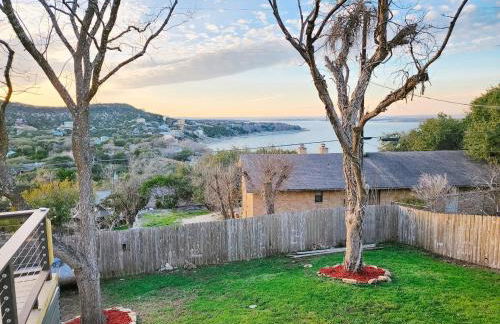 Hilltop Lakeview Hideaway- 2BR 2BATH with romantic sunsets - Foto 27