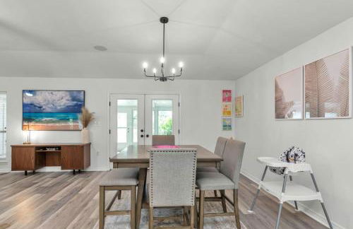 Boat House - Steps to Boat Ramp, Grill & 1 Mile to Beach - Foto 13