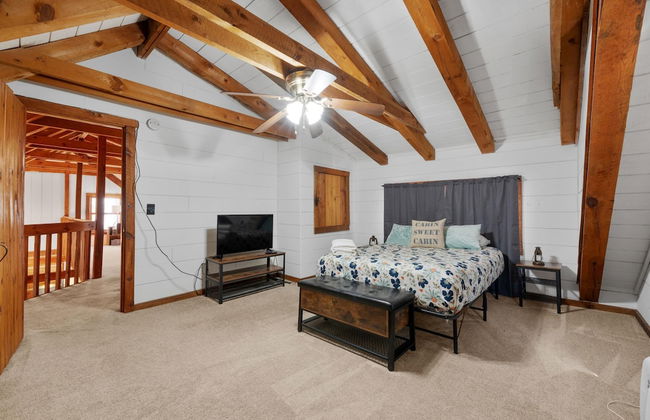 Cabin in the Trees, Hot Tub, Fire Pit - Foto 3