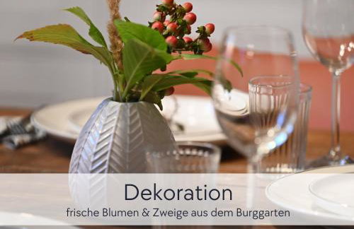 GRÄFIN MARTHA MARIA - stilvolles Apartment in der historischen Hinterburg Schlitz - mit Aufzug, Parkplatz, E-Ladestation & Garten - Fulda, Alsfeld, Bad Hersfeld 25-30 Min - Hunde willkommen - Foto 17