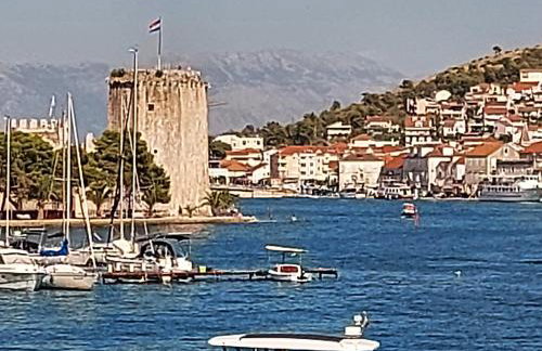 Bijela kuča - Foto 70