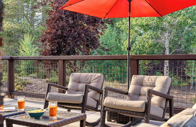 Luxe All-season Retreat by Avantstay Prime Location, Near Skiing - Foto 50