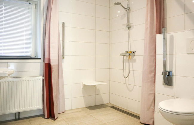 3 bedroom House in Arnhem with swimming pool and garden - Photo 8