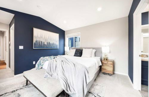 Stylish 3BR Home EV Outlet Near Light Rail - Foto 26