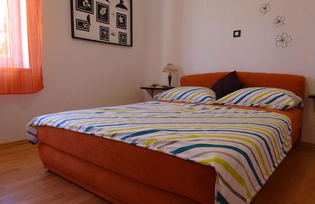 Large Apartment in Malinska near Sea - Foto 2