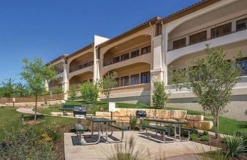 Thoughtful 1BD condo with resort amenities on banks of Lake Marble Falls - Photo 1