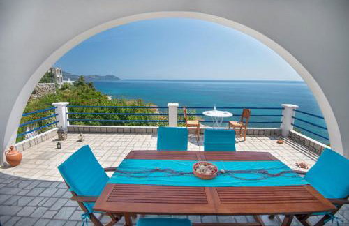 Blue Dream Villa Kymi Evia-Platana Village - Photo 2