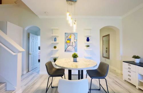 Modern 4BR Home in Regal Palms Resort near Disney - Foto 10