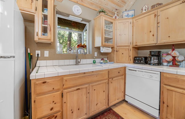 Abe's Cool Cabin - Nice luxury home with a game room, hot tub, and pool table - Foto 25