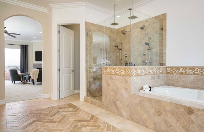 Malbec by Avantstay Incredible Estate w/ Panoramic Views & Bocce Ball Court! - Photo 17