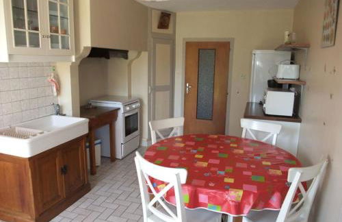 Gîte calme à Fougerolles, idéal pour familles - FR-1-583-456 - Foto 3