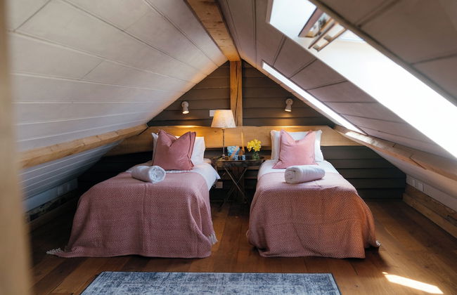 Retreat East - Photo 60